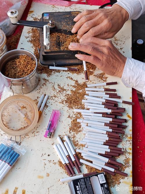 匠心独运，味蕾盛宴，揭秘高档手工香烟的神秘制作过程视频